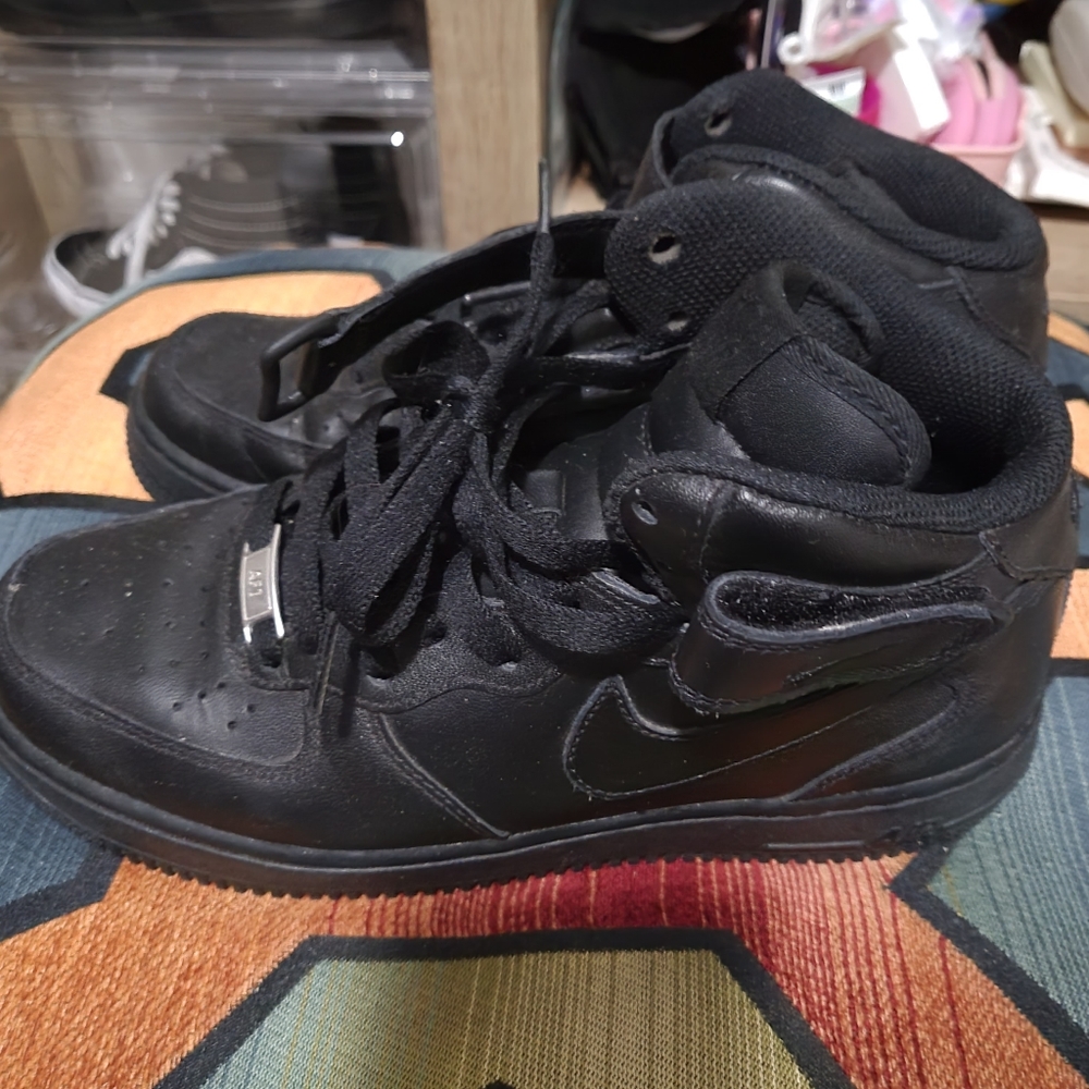 Nike shoes